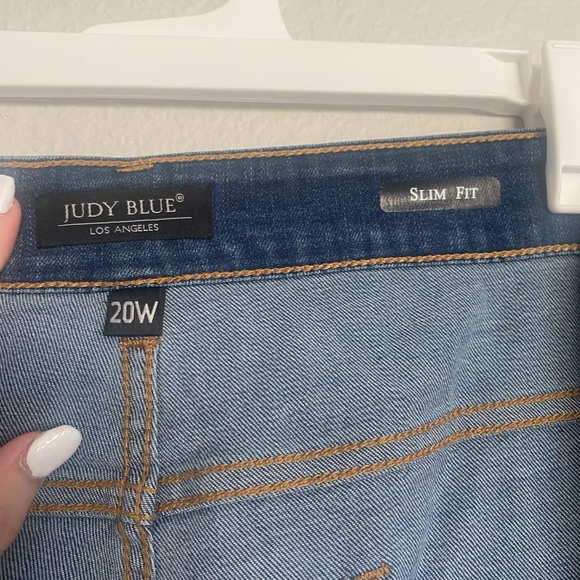 Judy Blue Distressed Slim Fit Jeans - Picture 6 of 7